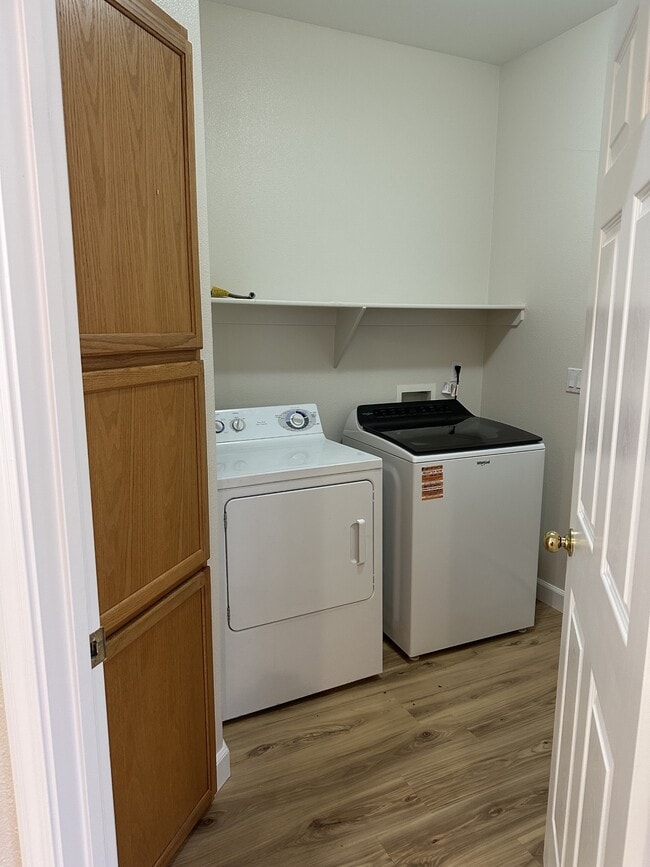 Building Photo - 1720 Iron Mountain Dr