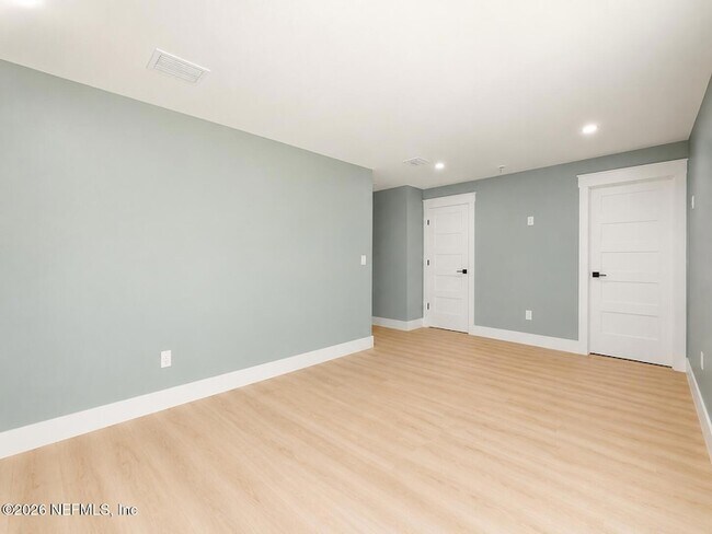 Building Photo - 5419 4th St