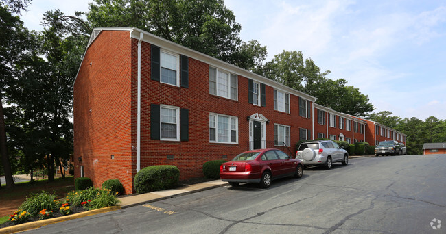 Building Photo - Berkshire and Barter Court Apartments