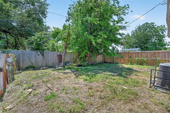 Building Photo - 5934 Belmark St