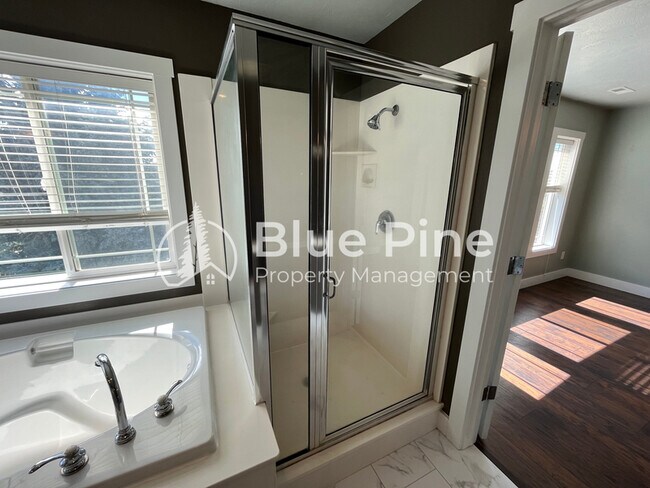Building Photo - 157 Leesburg Ln