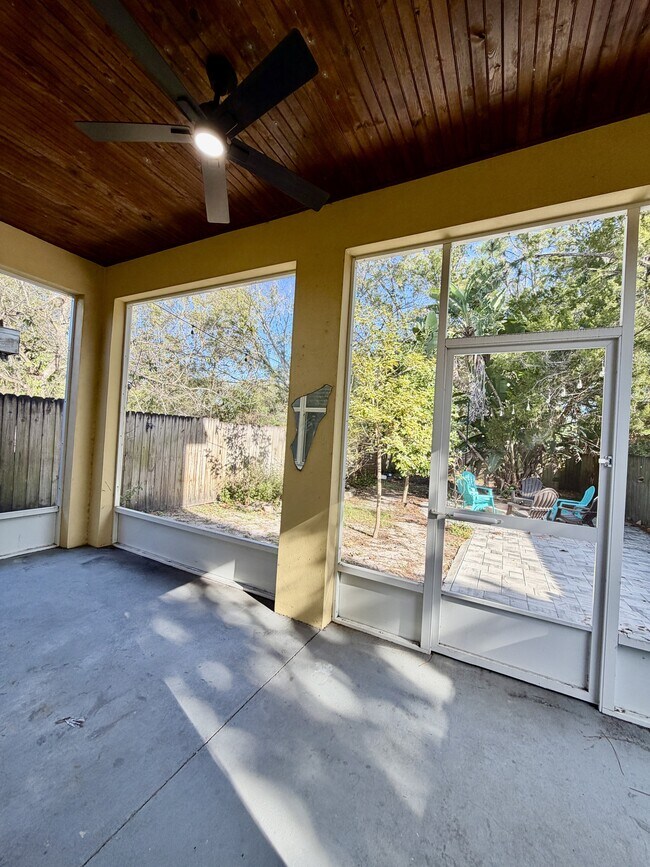 Building Photo - 4848 Tampa Downs Blvd