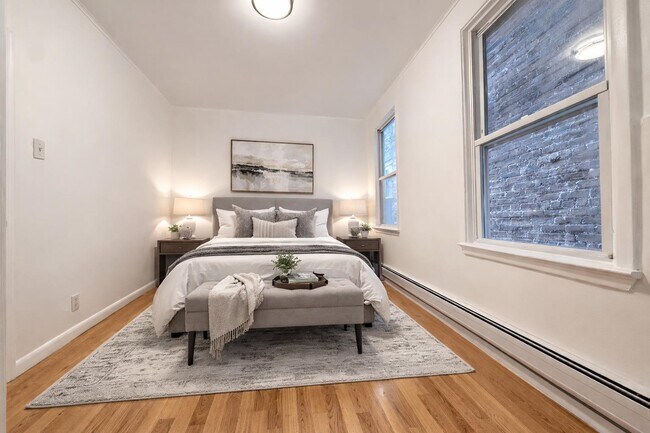 Building Photo - 136 W 31st St