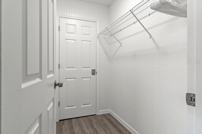 Building Photo - 4857 S Amstel Dr