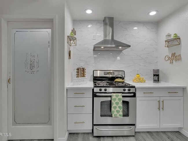 Building Photo - 5733 Saplinas Rd