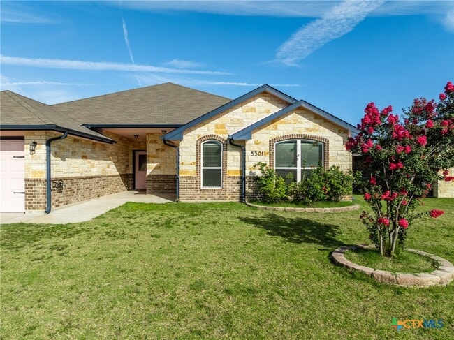 Building Photo - 5301 Primavera Ln