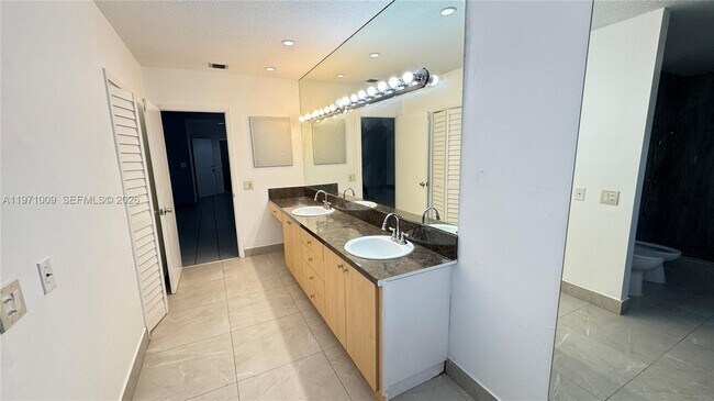 Building Photo - 16220 SW 173rd Ave