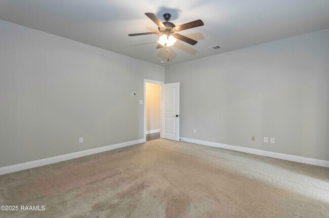 Building Photo - 135 Maddox Jude Dr