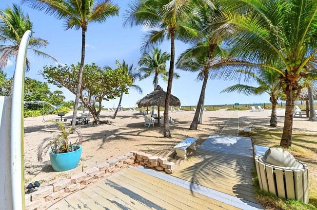 Building Photo - 710 N Ocean Blvd