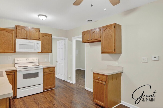 Building Photo - 3 bedroom ranch $1250