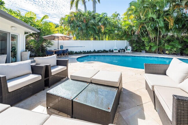 Building Photo - 1959 SE 25th Ave