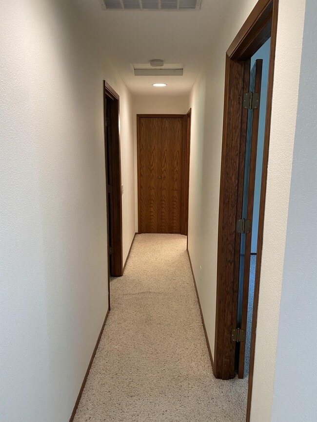 Building Photo - 501 E Michelle Dr