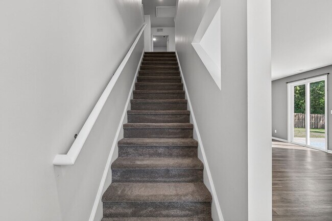 Building Photo - Coastal Living in The Preserve at Tidewater