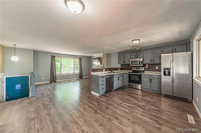 Building Photo - 3375 Montebello Dr W