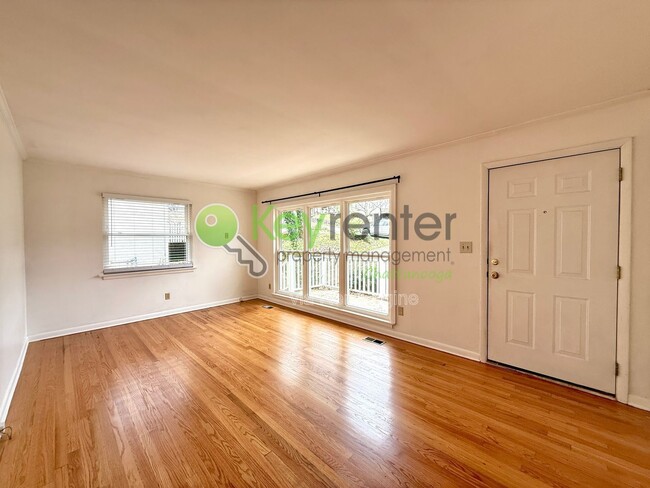 Building Photo - 1010 Summer St