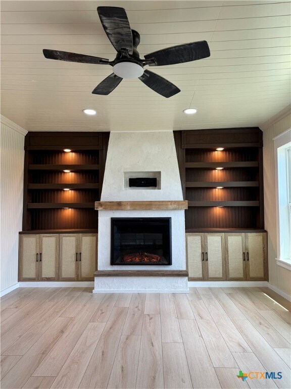 Building Photo - 223 NW Front St