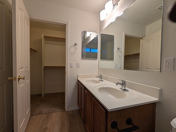 Building Photo - 42384 W Bunker Dr