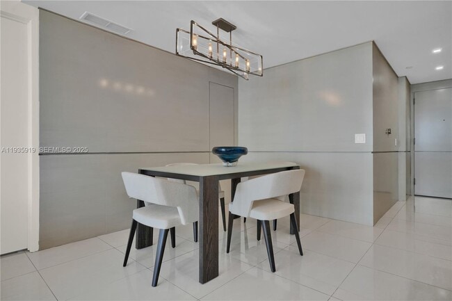 Building Photo - 5875 Collins Ave