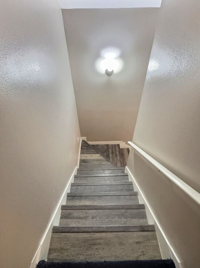 Building Photo - 9301 Blueberry Dr