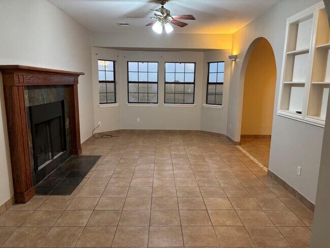 Building Photo - 13727 Abrahamson Rd