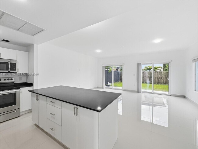 Building Photo - 13650 SW 260th St
