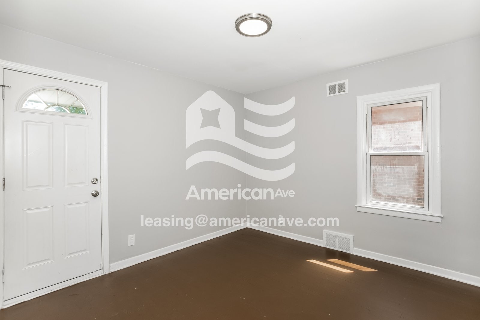 Building Photo - 16246 Fairfield St