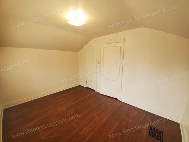 Building Photo - 7334 Jackson Ave