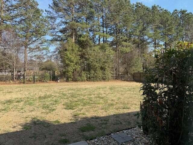 Building Photo - 1215 Seagrove Dr