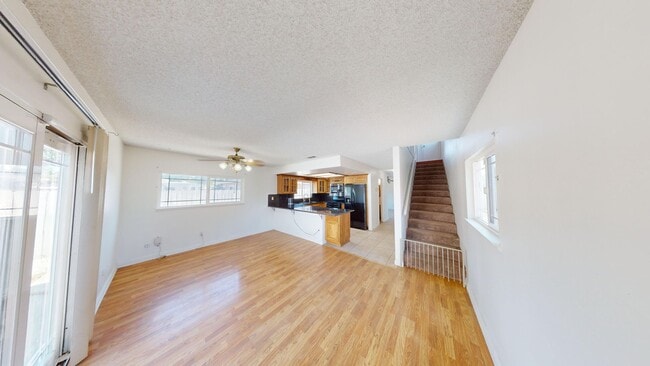 Building Photo - Cozy 3B2B located in a convenient area in Chino Hills!