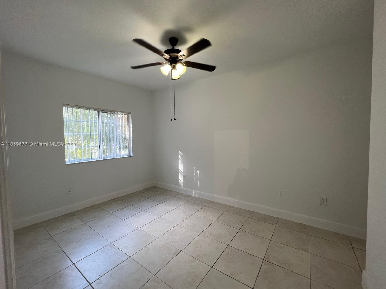 Building Photo - 7220 NW 114th Ave