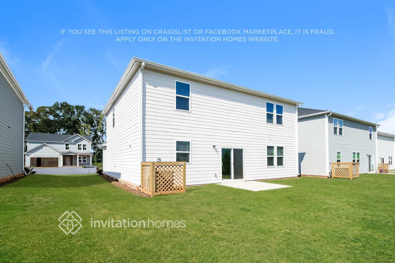Building Photo - 875 Pebble Blvd