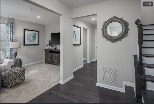 Building Photo - 707 Channing Park Cir