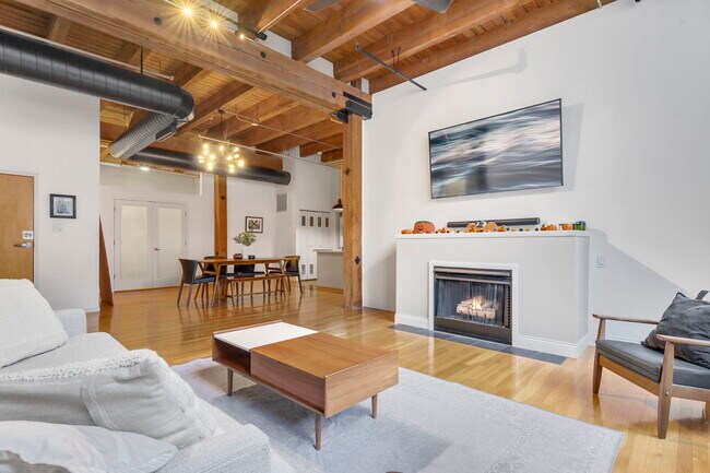 Building Photo - 1727 S Indiana Ave