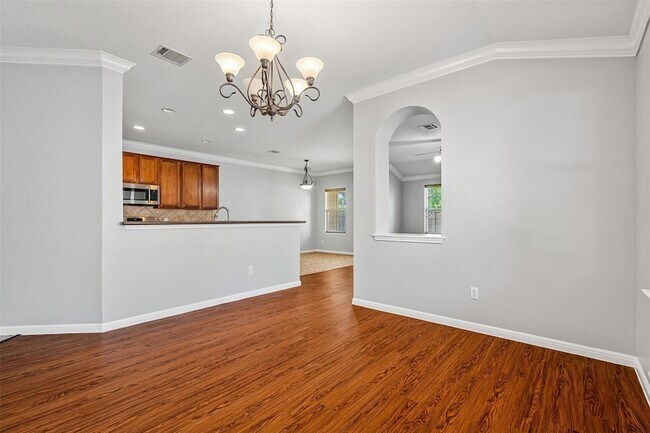 Building Photo - 2505 Rusk Ct