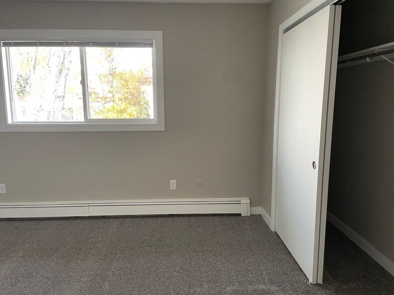 Building Photo - 1215 Walnut St