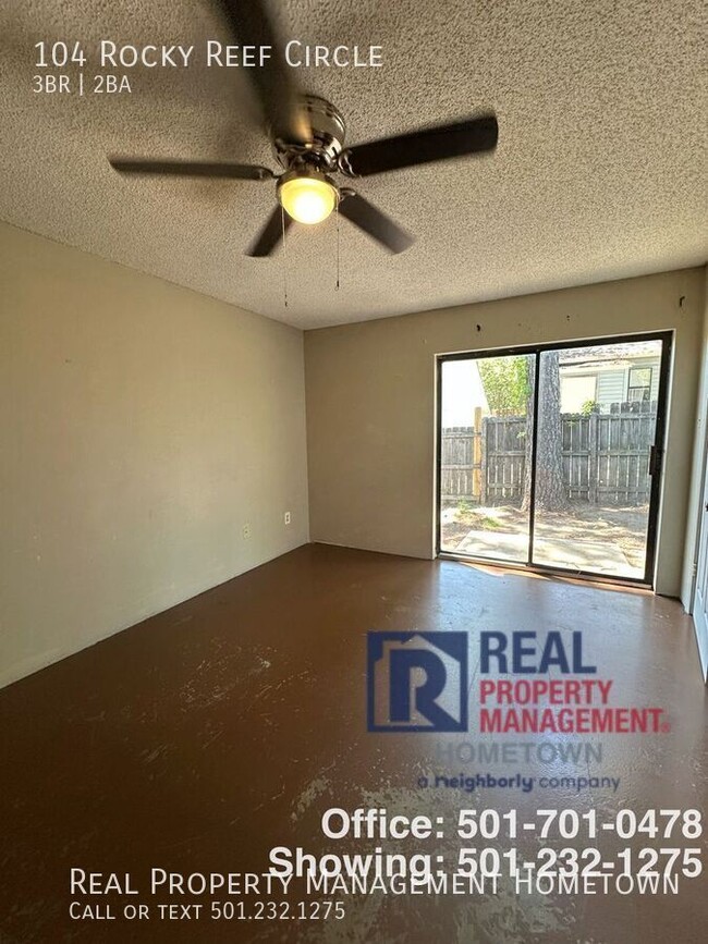 Building Photo - 104 Rockyreef Cir