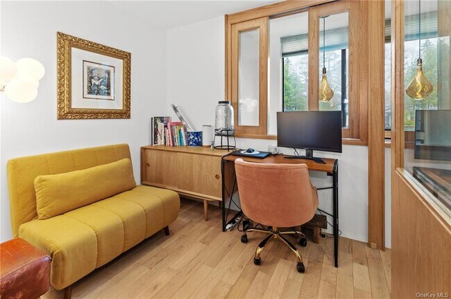 Building Photo - 150 N Bedford Rd