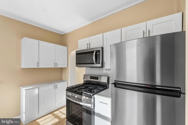 Building Photo - 3061 Livingston St