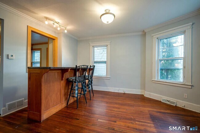 Building Photo - 166 Beaver St