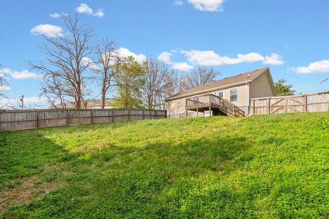 Building Photo - 705 Hugh Hunter Rd