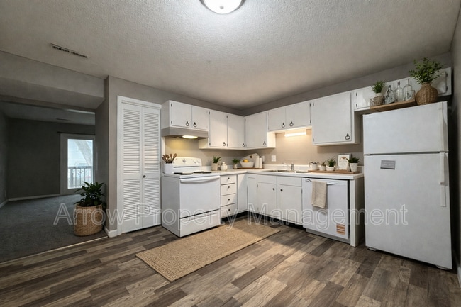 Building Photo - 1027 A St