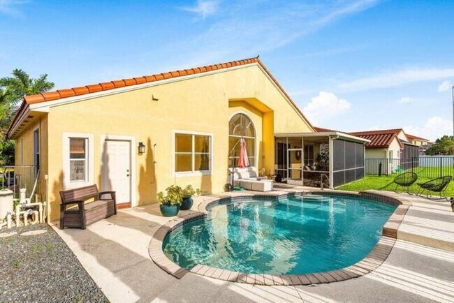 Building Photo - 9507 Lake Serena Dr