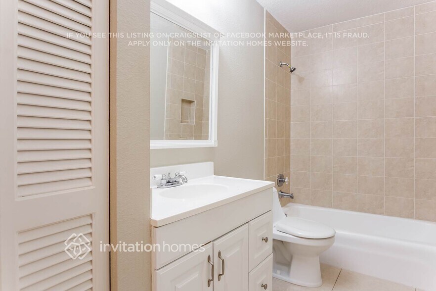 Building Photo - 17602 Bridle Ln