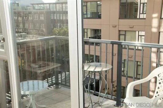 balcony - 530 K St