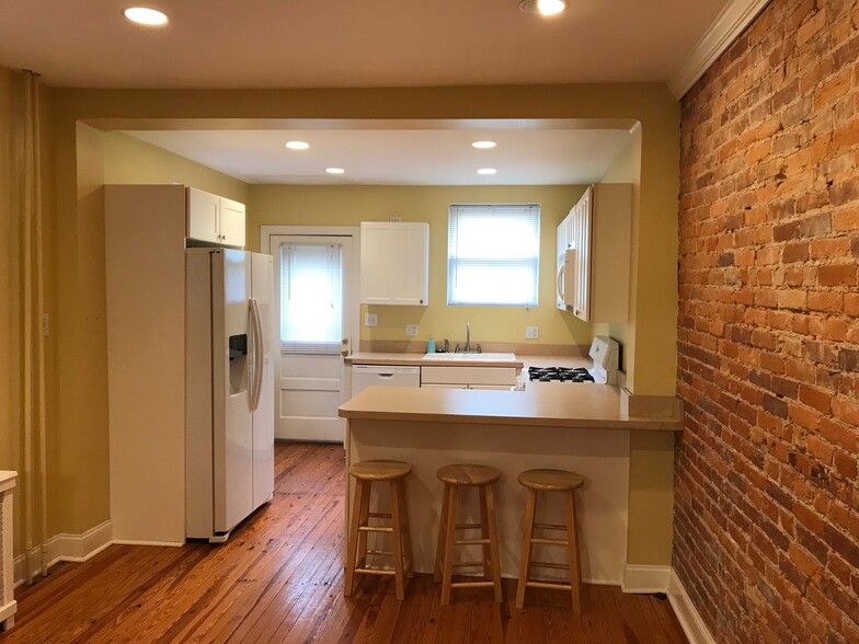 Kitchen 2 - 1518 S 13th St