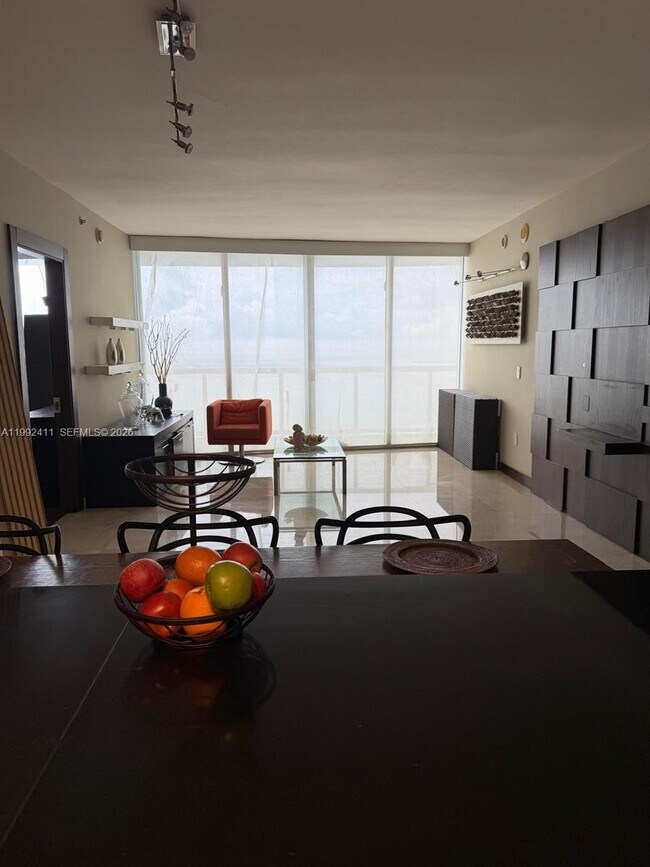 Building Photo - 465 Brickell Ave