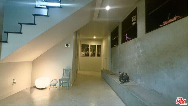 Building Photo - 19562 Cave Way