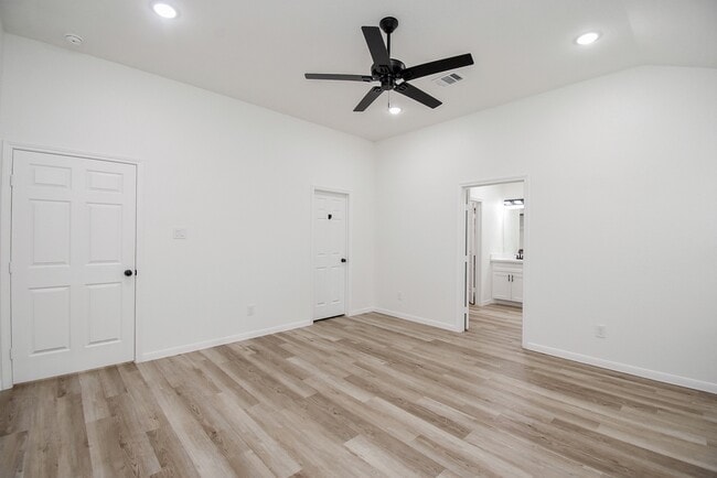 Building Photo - 2139 Counter Point Dr