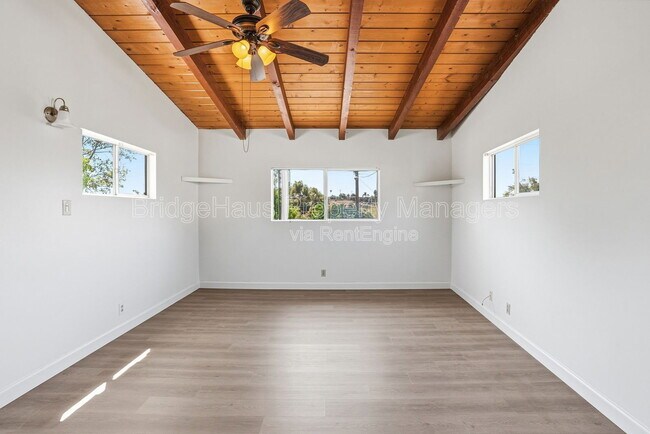 Building Photo - 7562 Zemco Dr