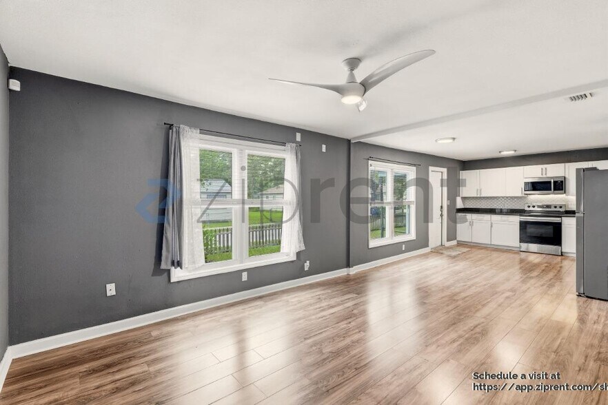 Building Photo - 1612 E Sitka St